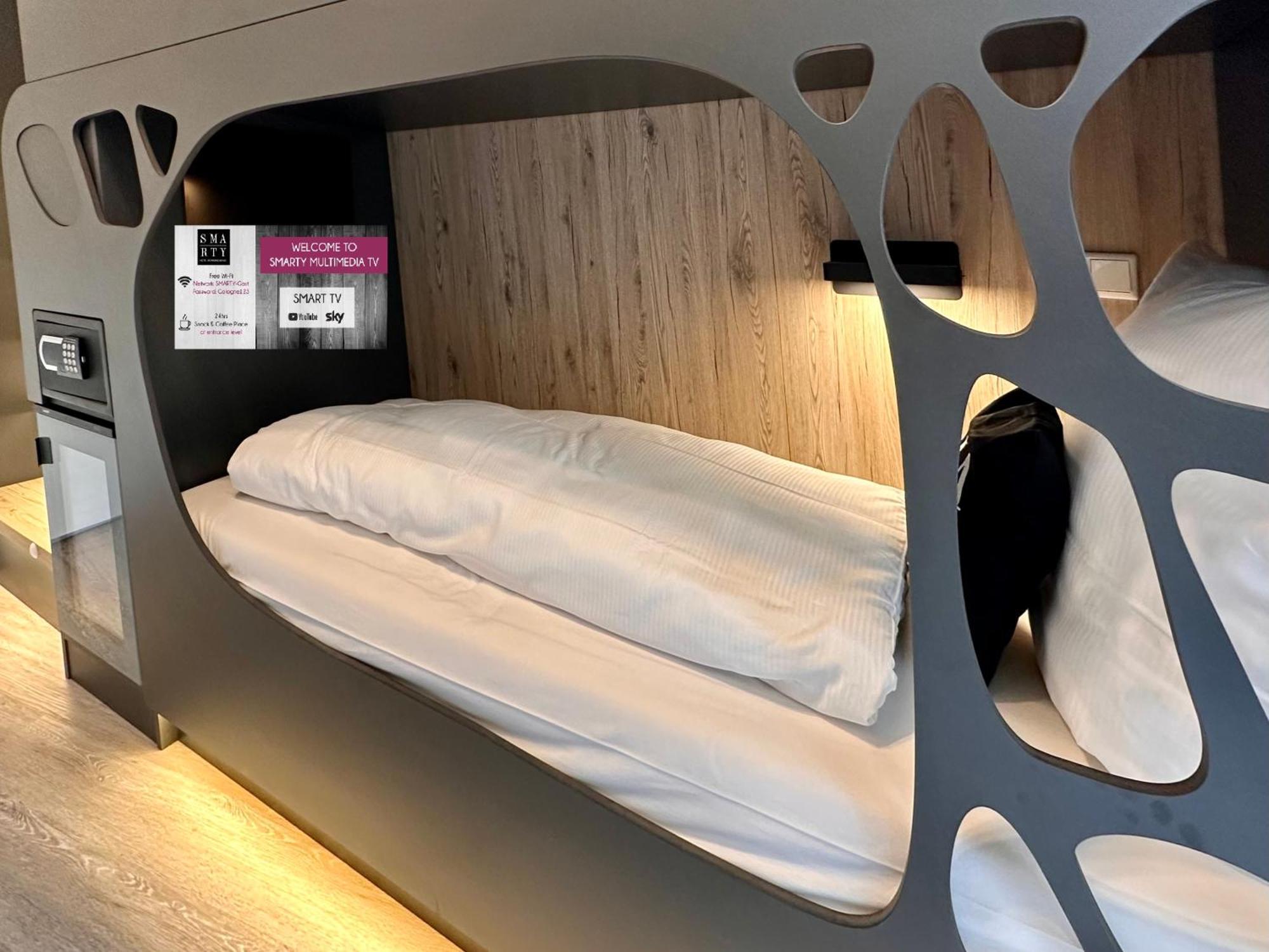 Smarty Cologne Dom Hotel - Boardinghouse - Kontaktloser Self Check-In Εξωτερικό φωτογραφία